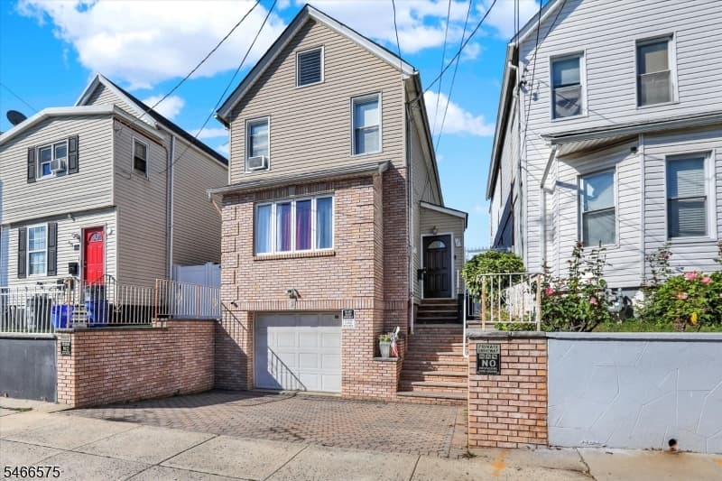 457 Maple Ave, Elizabeth City