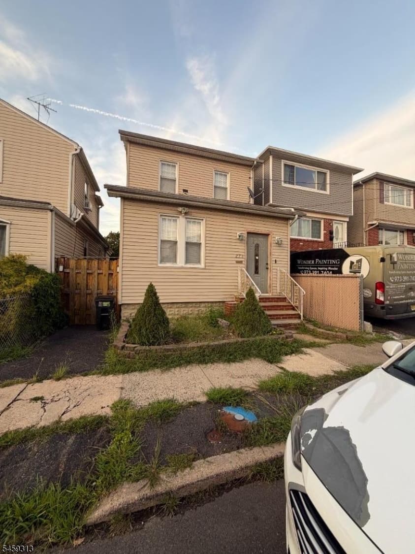 275 Gertrude St, Hillside Twp.