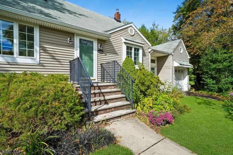 43 Miele Pl, Summit City