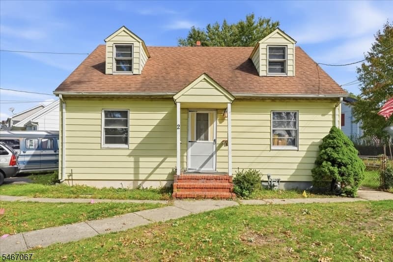 2 Dawn Dr, Clark Twp.
