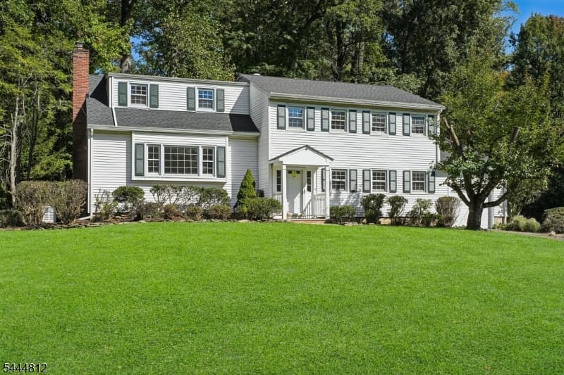 174 Sutton Dr, Berkeley Heights Twp.
