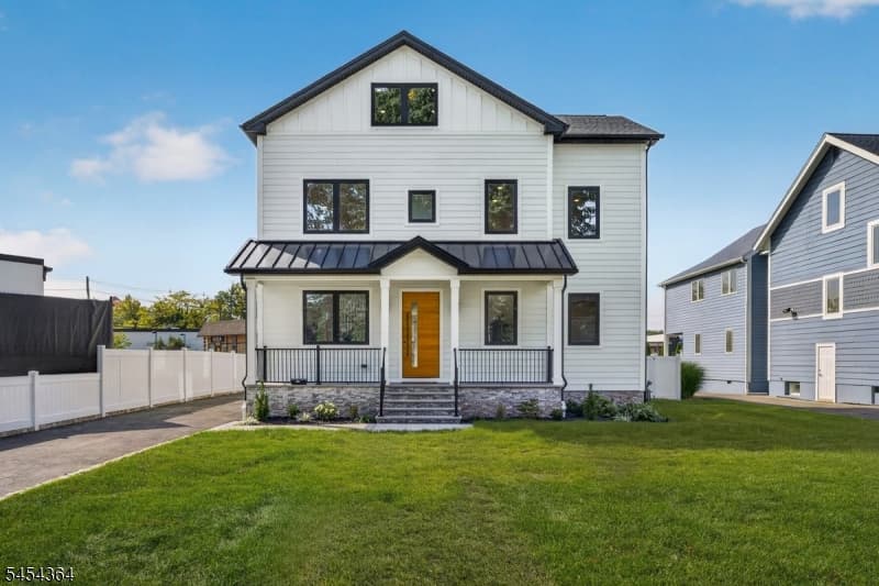 242 Saint Paul St, Westfield Town