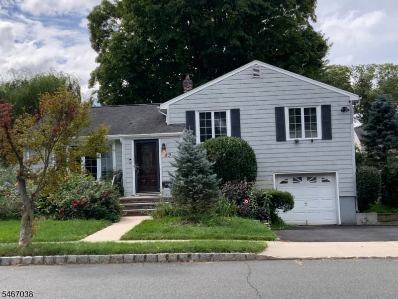 89 Hawthorne Ave, Springfield Twp.