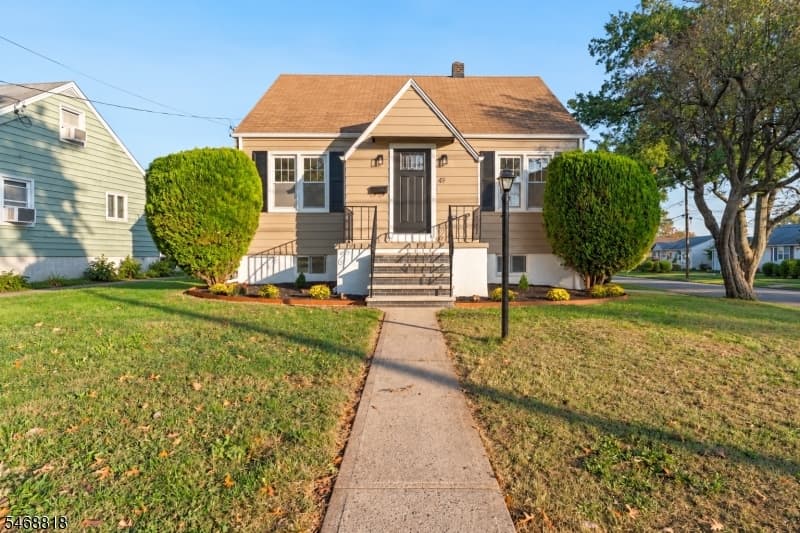 49 Harding Ave, Clark Twp.