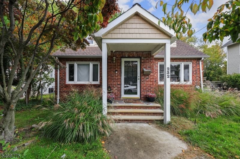 232 Myrtle Ave, Westfield Town