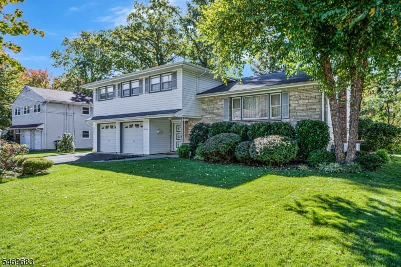 14 Woodside Rd, Springfield Twp.