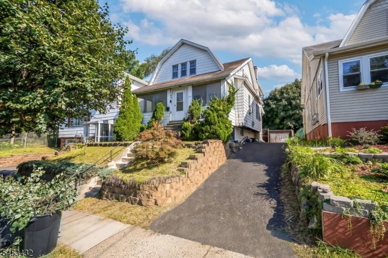 243 Globe Ave, Union Twp.