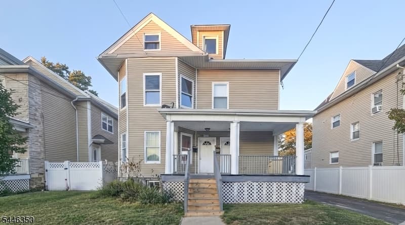 421-423 Magie Ave, Elizabeth City