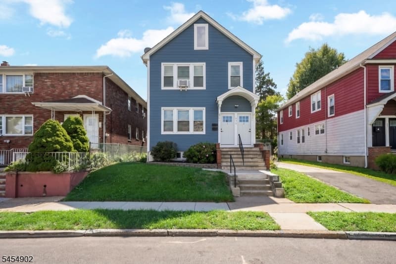 631 Maple St, Linden City