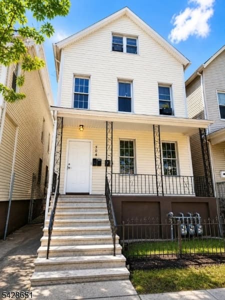 504 Bond St, Elizabeth City