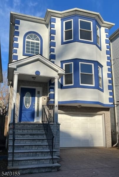 1057 Bond St, Elizabeth City