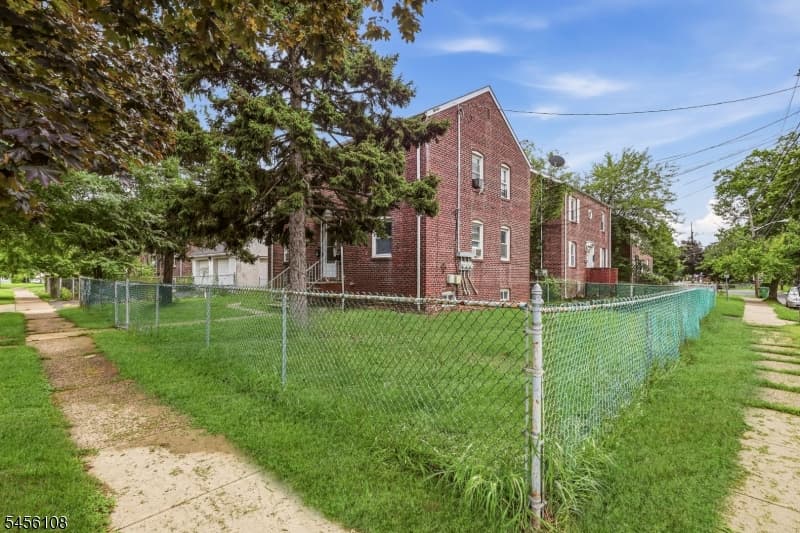 417 Adams St, Linden