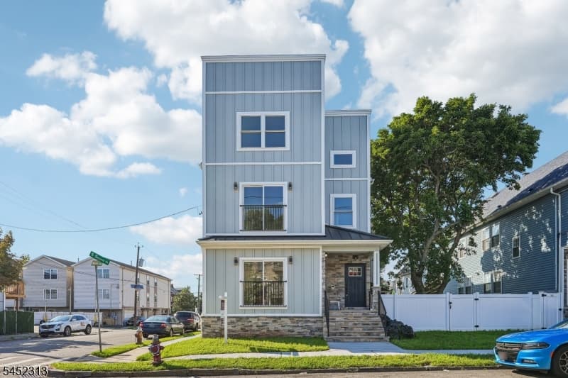 29-31 S 2Nd St, Elizabeth City, Union