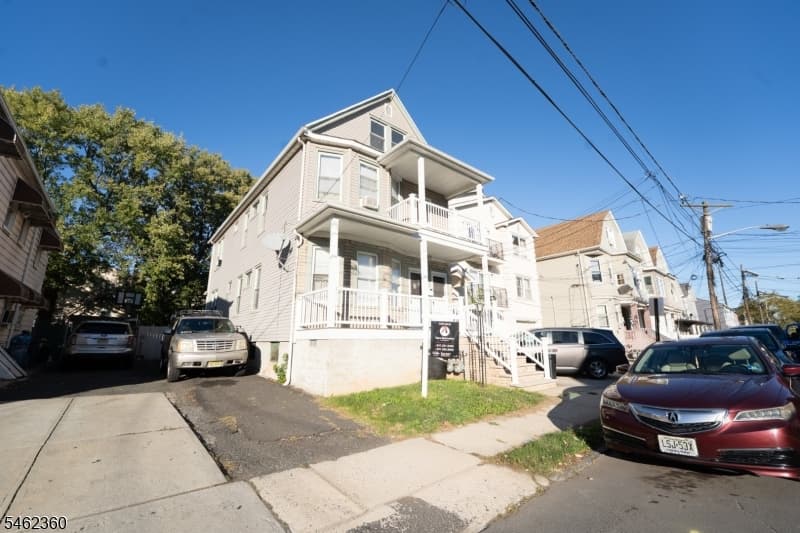 1023 William St, Elizabeth City