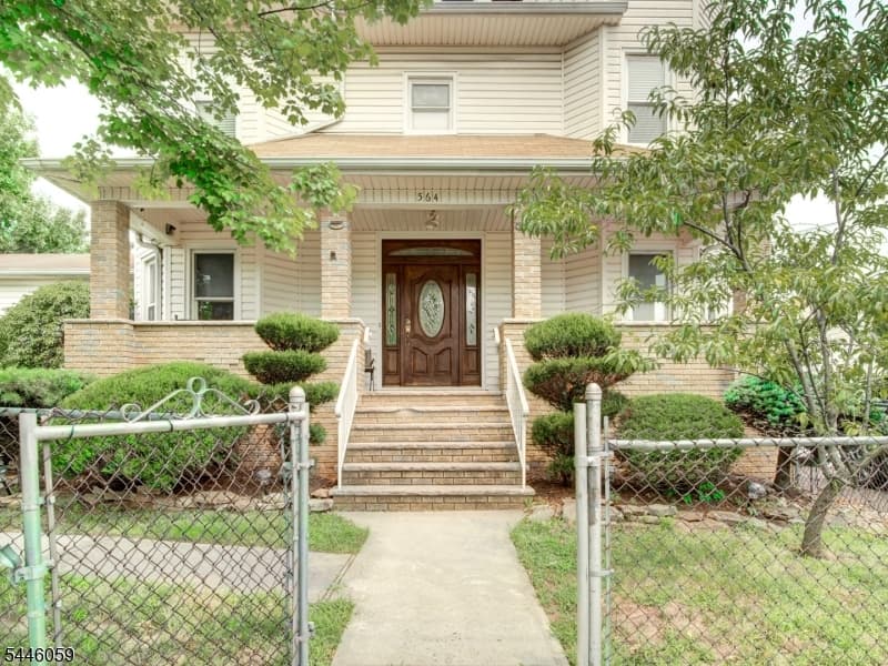 564 Passaic Ave, Kenilworth Boro