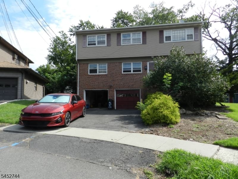 215 Buchanan Dr, Union Twp.
