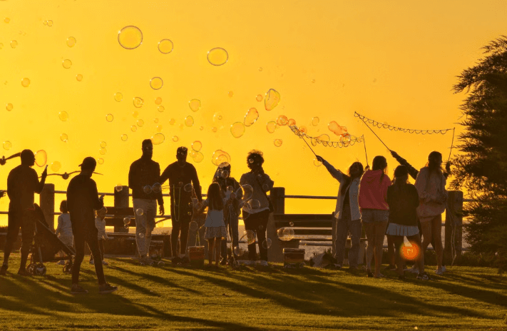 Kenilworth Weekly Roundup: Community Giving, 12U All-Stars, Bubbles & Baskets, and More