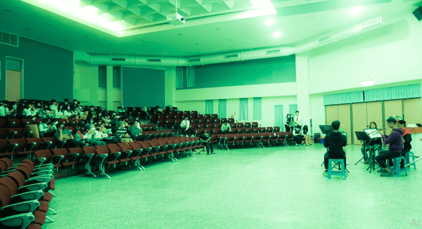 Franklin Elementary Kicks Off Music Program with Live Demo