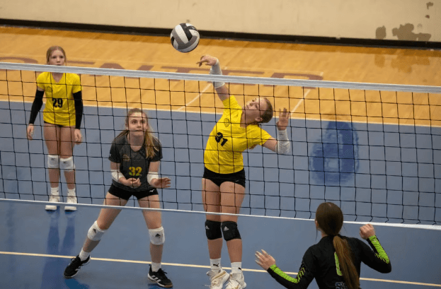 Linden Middle School Volleyball Starts Season 4-0